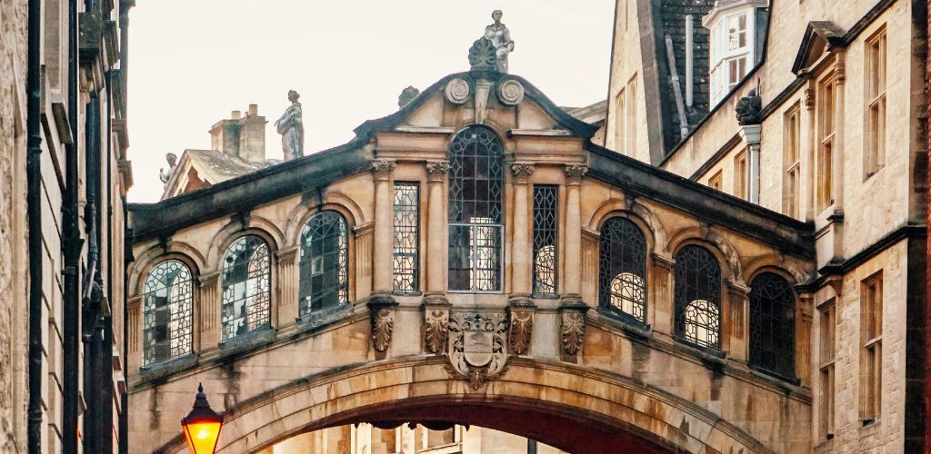 Oxford-play.jpg